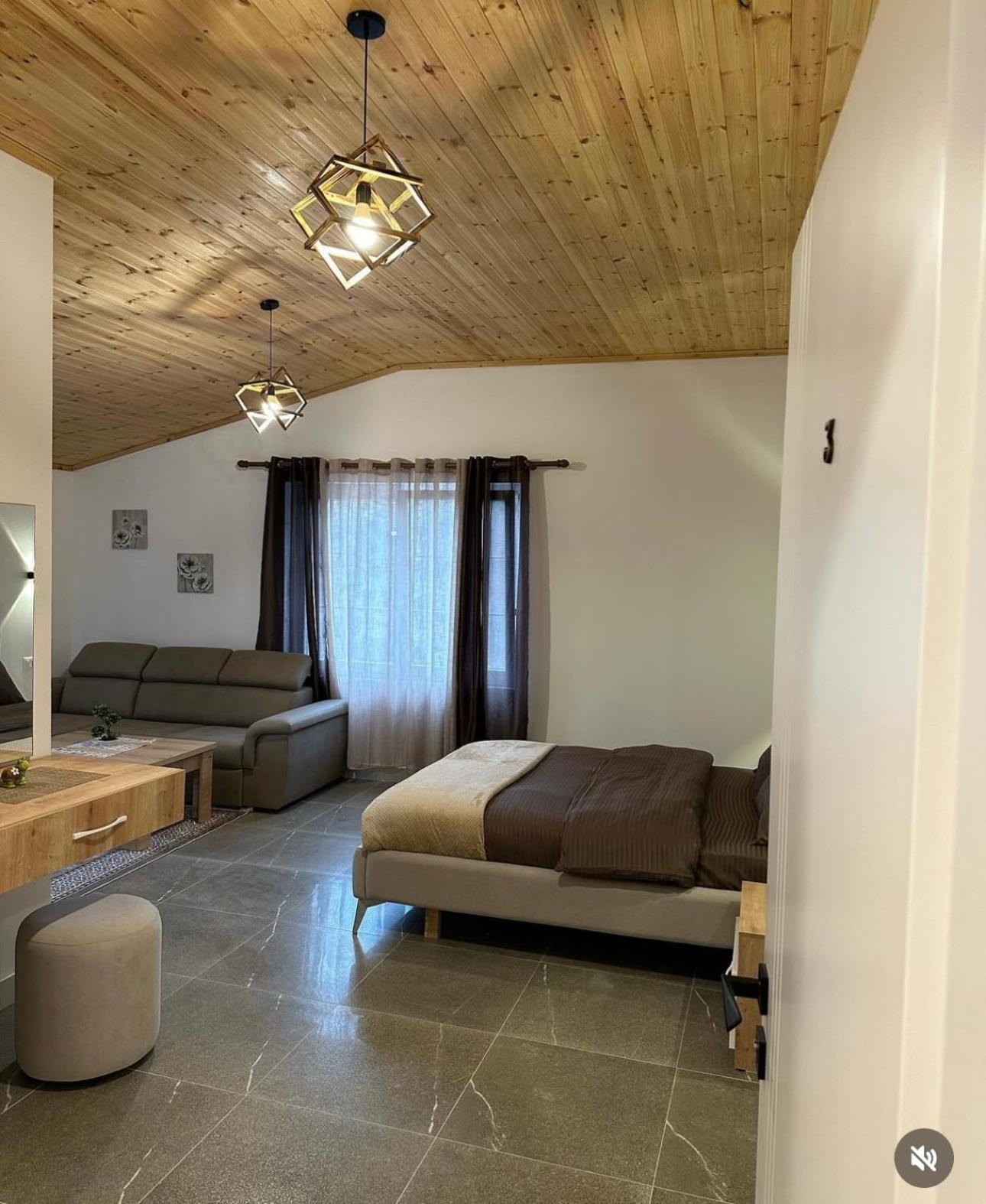 Qyteza Guest House & Camping Shkodër Esterno foto