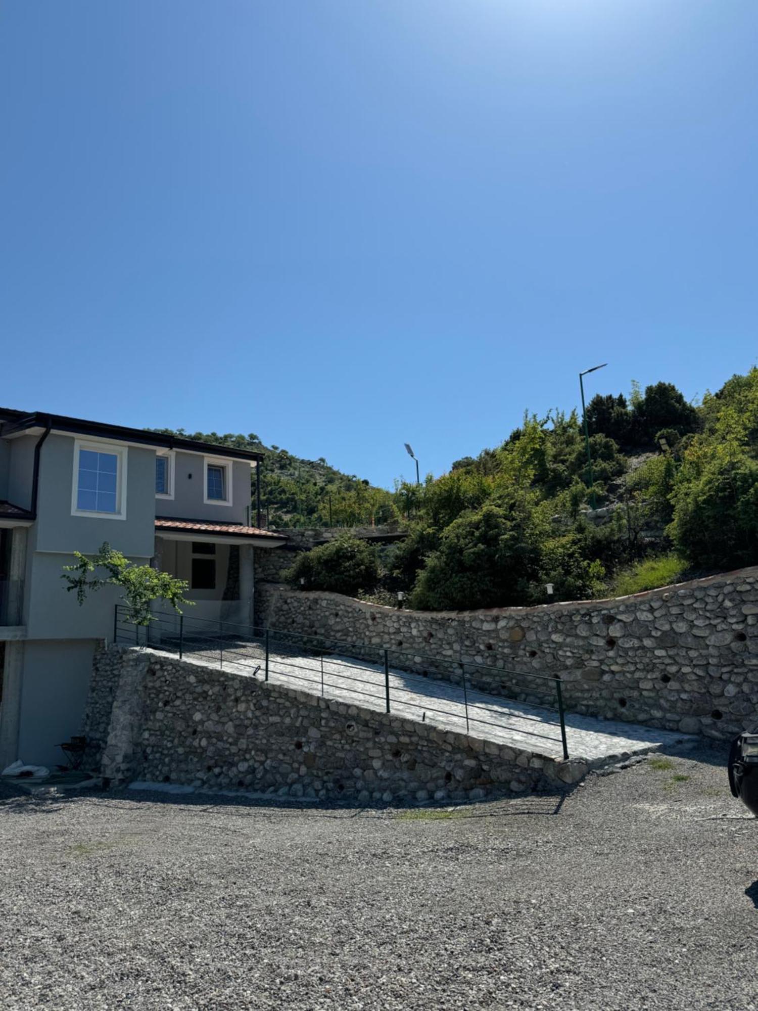Qyteza Guest House & Camping Shkodër Esterno foto